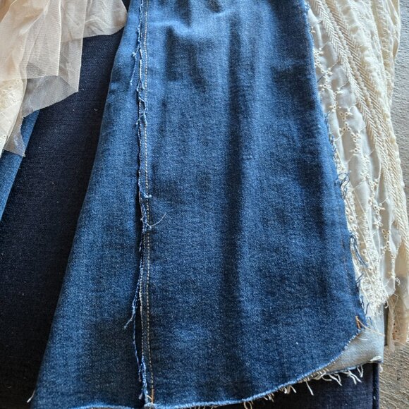 Jeans - Picture 8 of 8